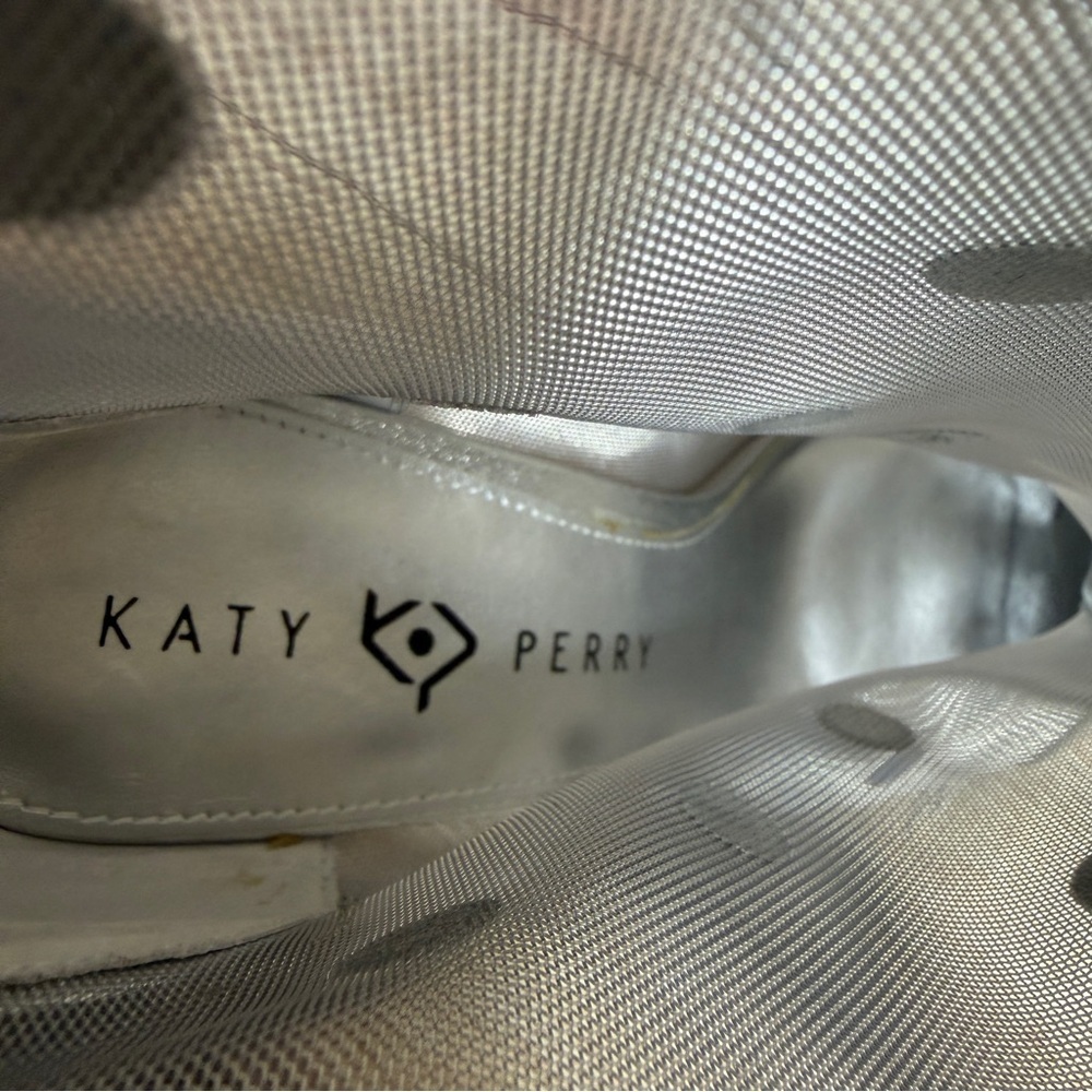 Katy Perry "The Jeffree" Mesh Cap-Toe Ankle Boots. Silver. 9.5 - Picture 7 of 8
